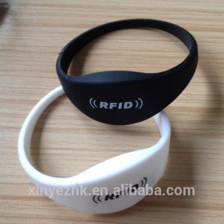 LF/HF/UHF RFID swimming pool wristband