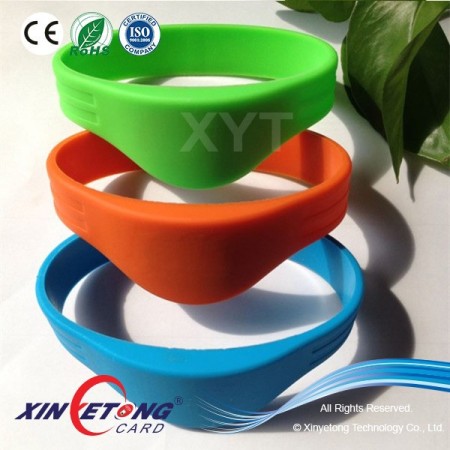 125KHZ Read Only TK4100 Chip RFID Wristband For Access