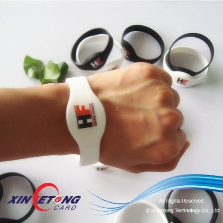 13.56MHZ Ntag203 Rfid silicone wristband for concert