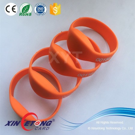 Diameter 55mm Read Only TK4100 Chip RFID Wristband